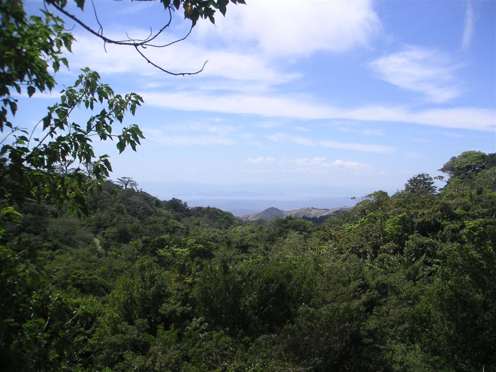 View of the Nicoya Peninsula (Pacific)