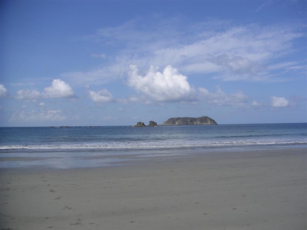 Islands off the coast near Manuel Antonio National Park