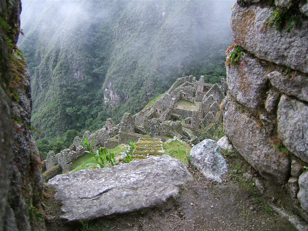 Looking down on Wiñawayna