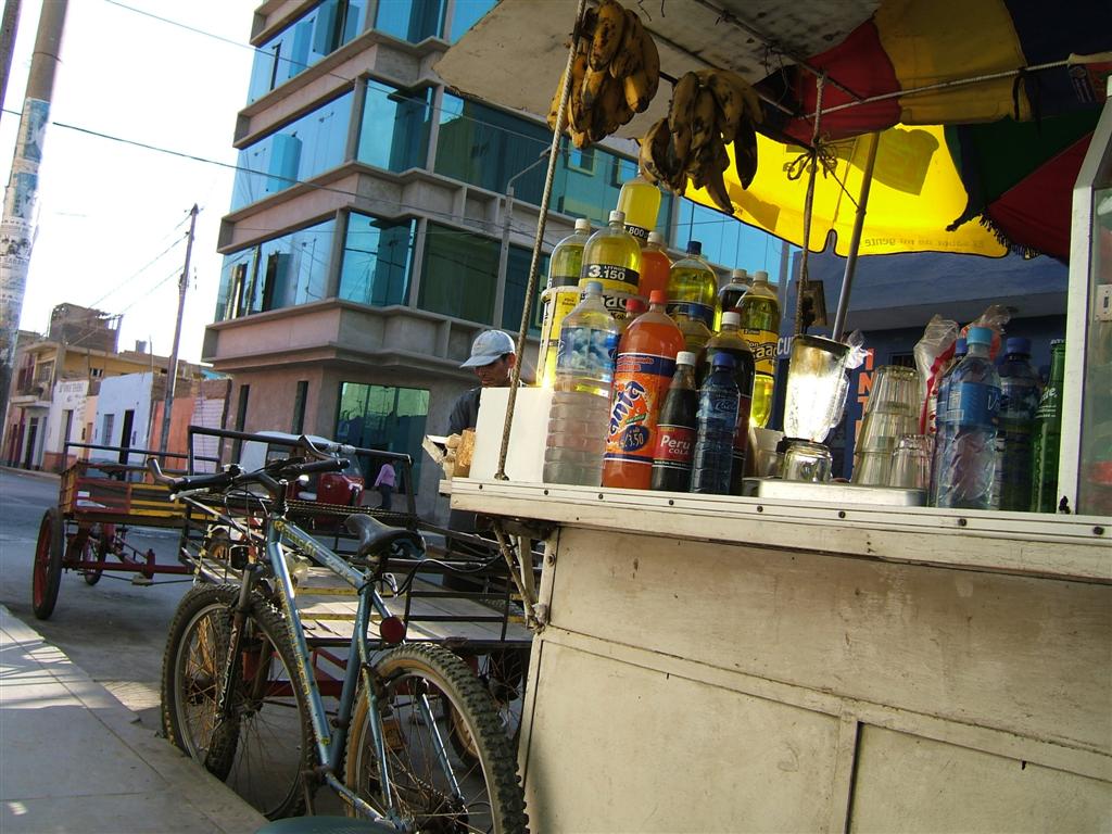 Street vendor cart in Pisco