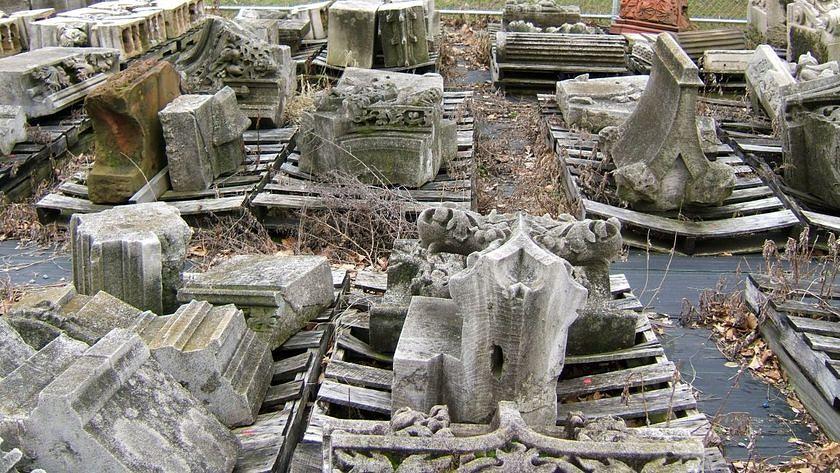 Brooklyn stonework graveyard