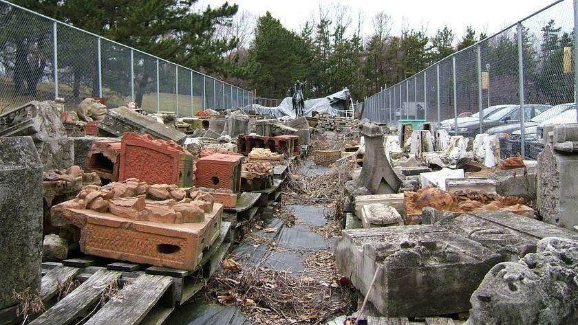 Brooklyn stonework graveyard