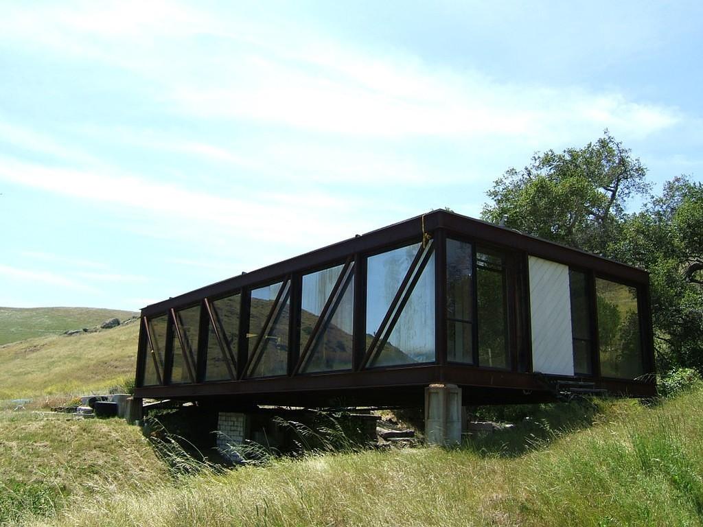 Poly Canyon's Bridge House