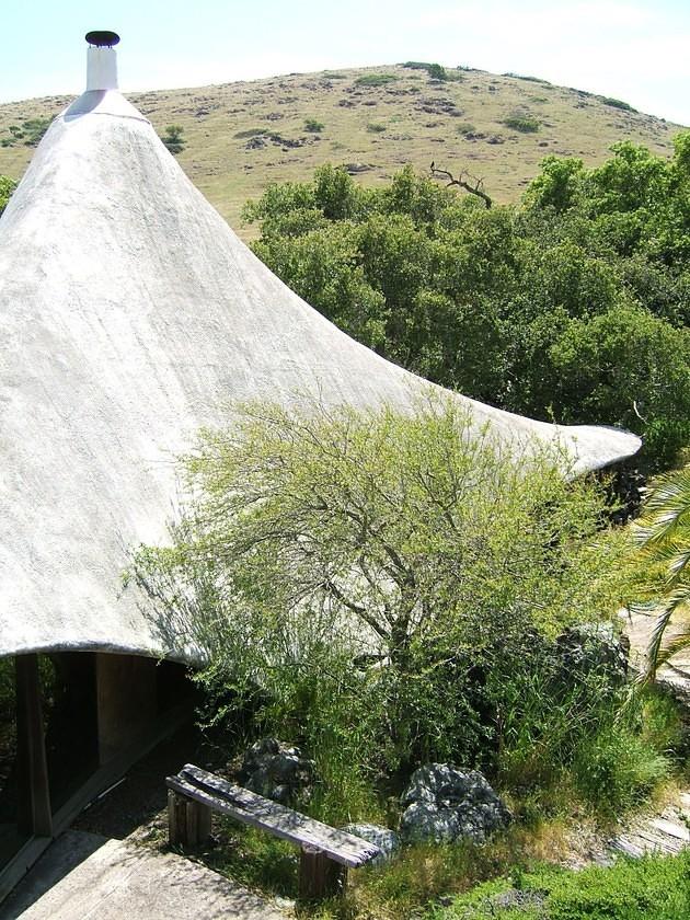 Shell house roof