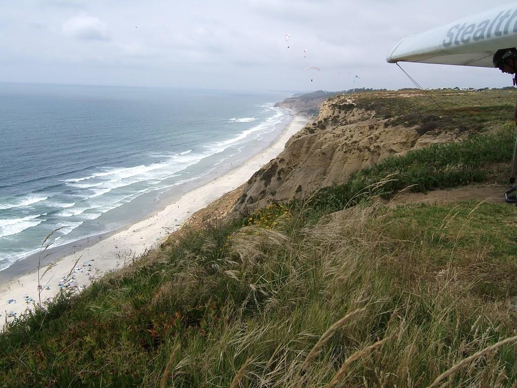 Getting ready to glide, blacks beach below