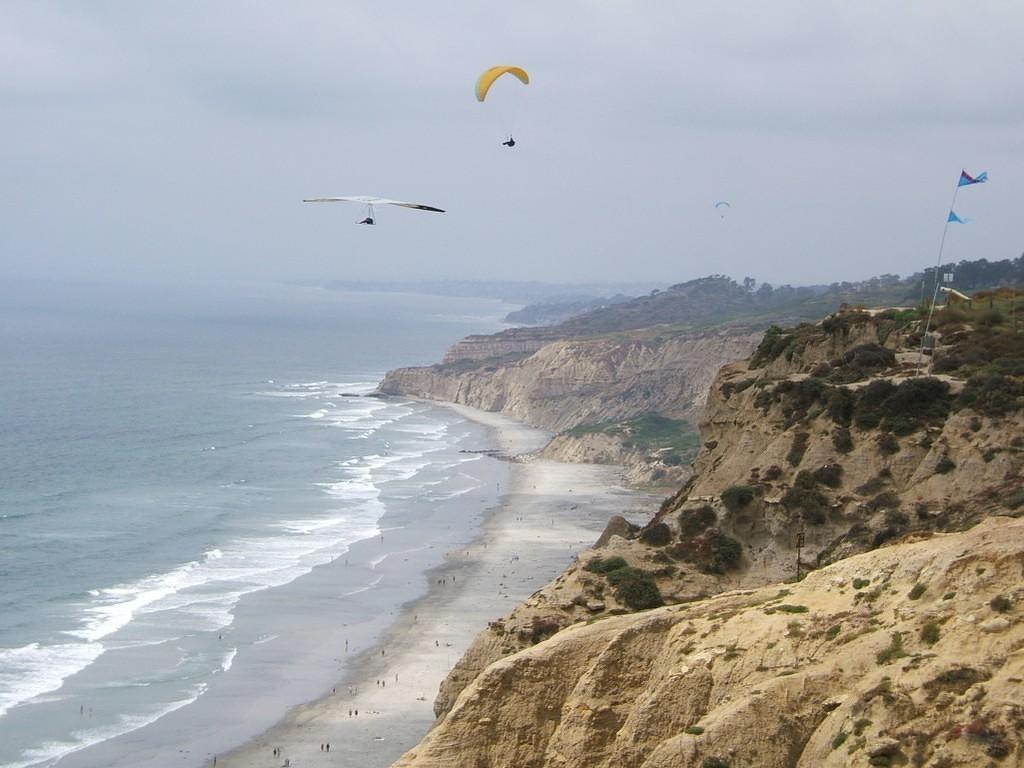 Gliders over Torrey Pines