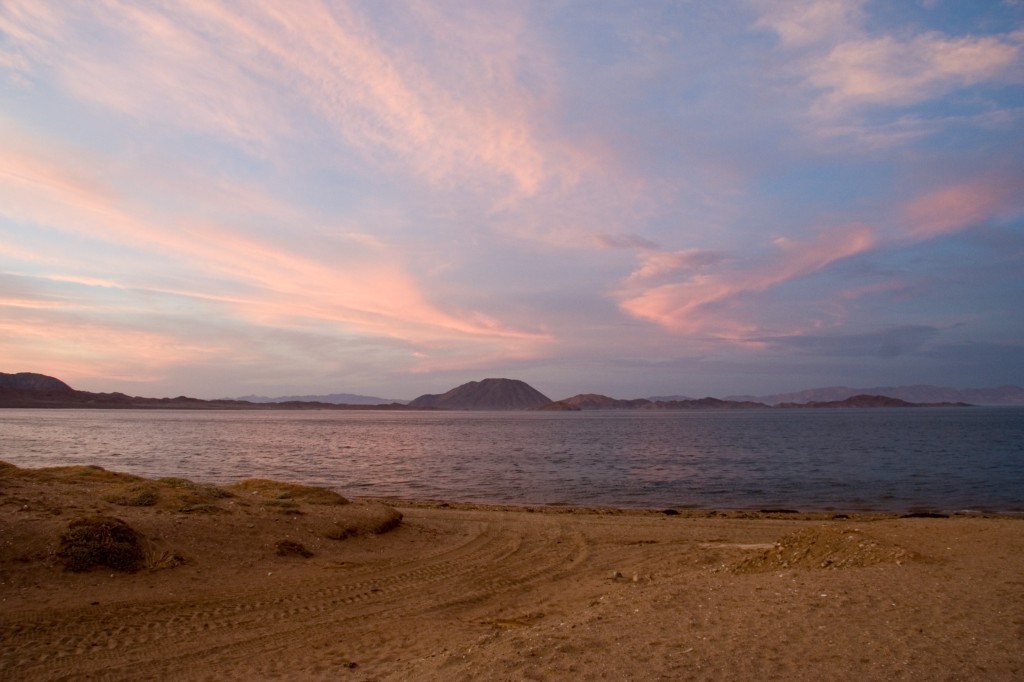 Sunset.  Bahía de los Angeles, Baja.