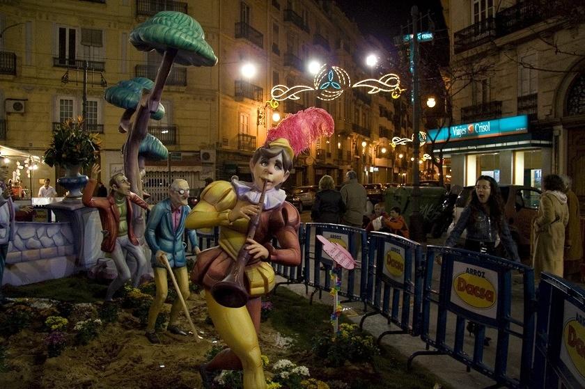 Falla people and pedestrians