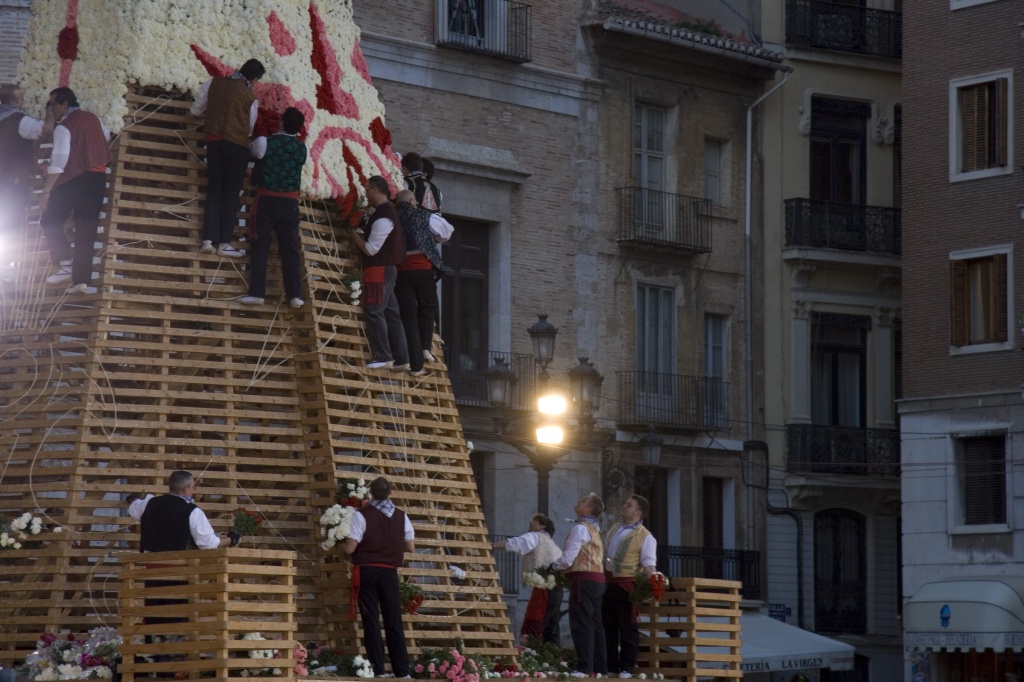 Building the Virgen de los Desamparados