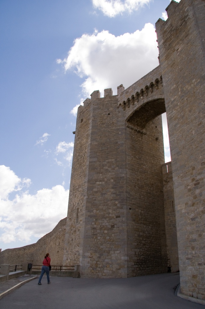 Anna walking through Morella's city walls