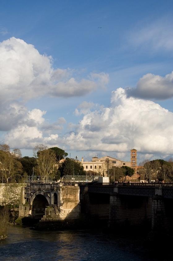 Ponte Rotto