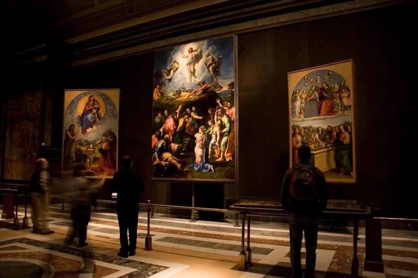 Colan eyeing the Vatican's paintings