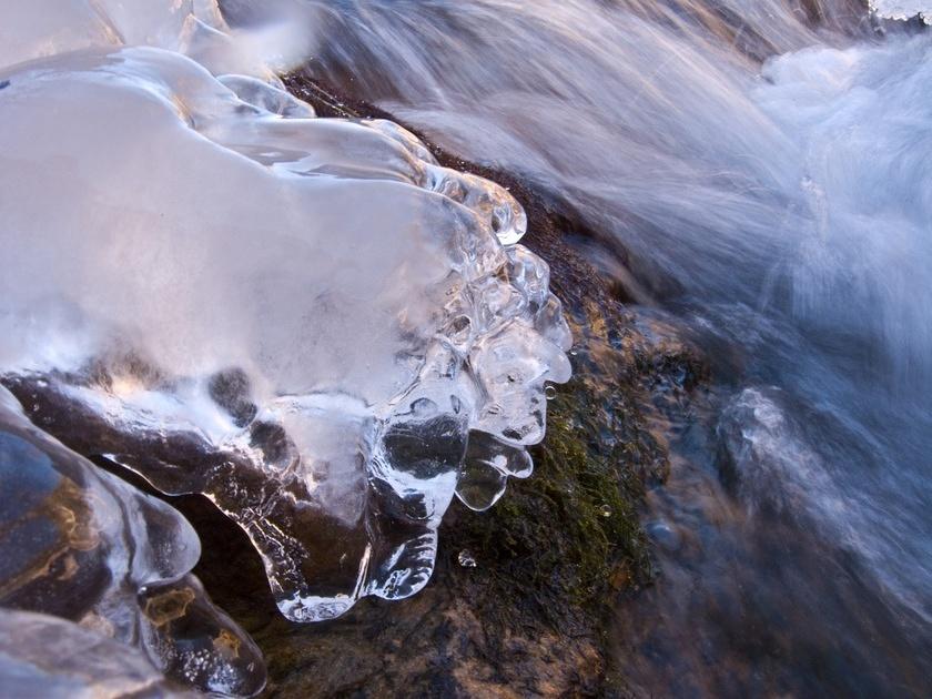 Ice edges along Oak Creek