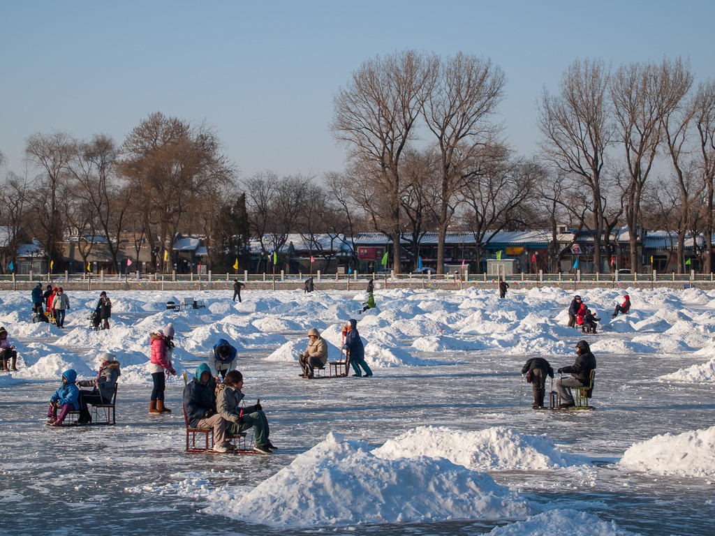 Sled-skating (?) on Houhai Lake