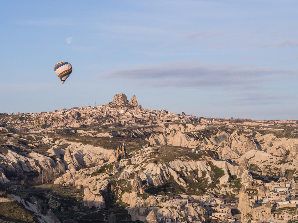 Moon and balloon over Uçhisar