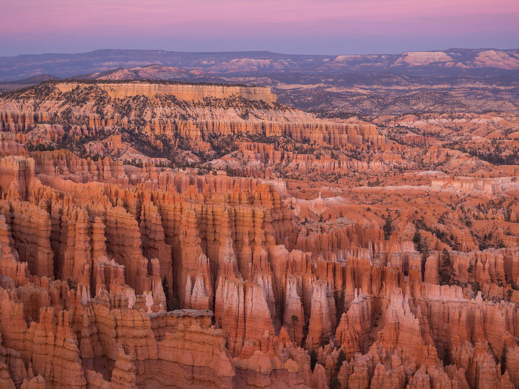 Hoodoo sunset glow