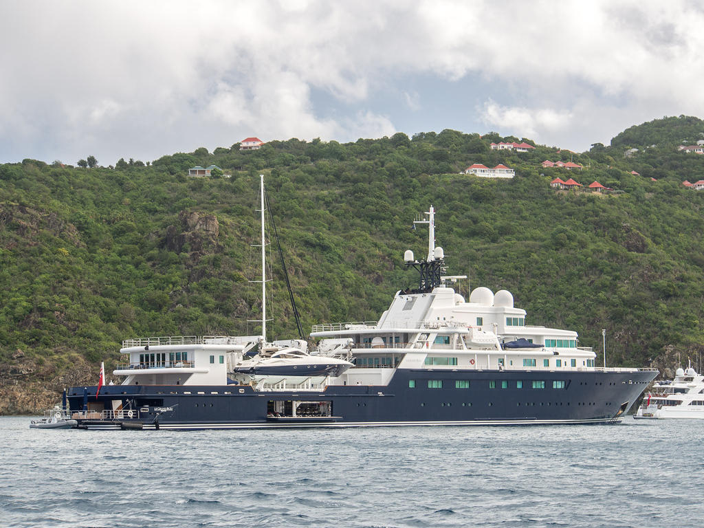 113 meter luxury yacht Le Grand Bleu