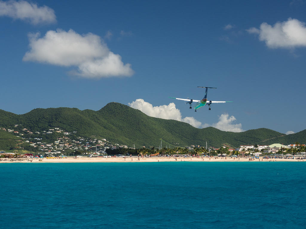 Plan landing at SXM