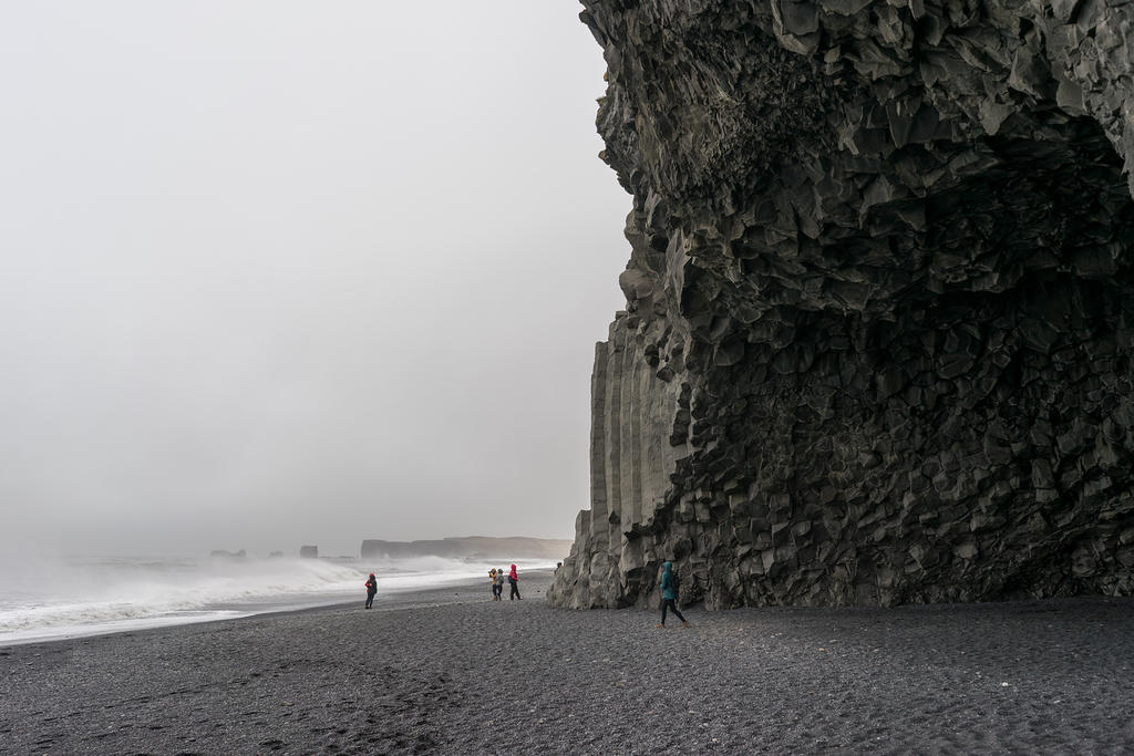 Hálsanefshellir cave