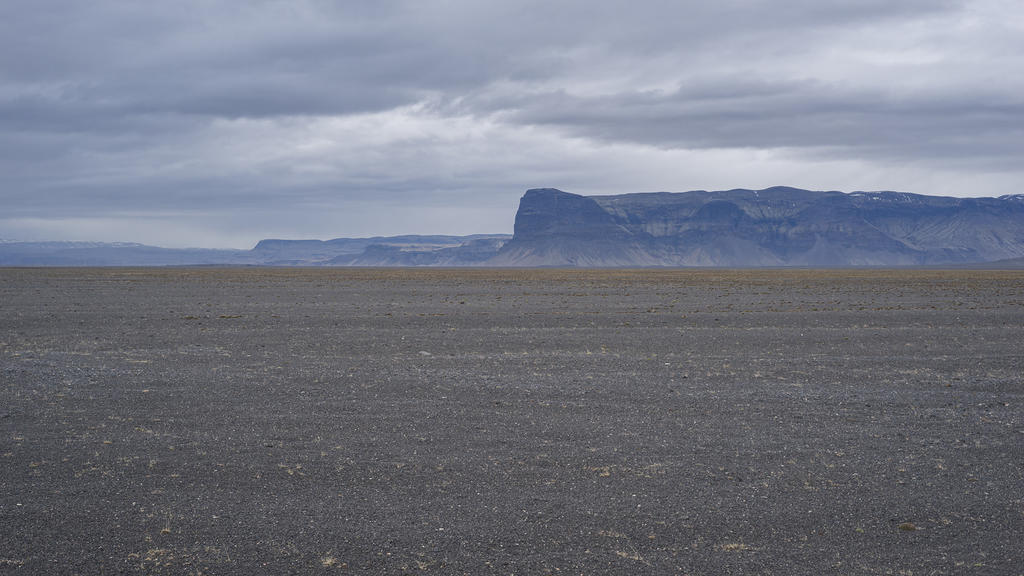 Glacial outwash plain, black gravel flats