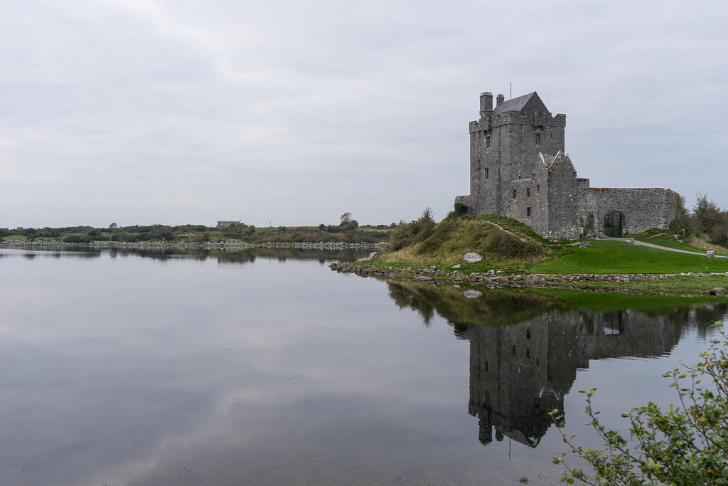 Dunguaire Castle