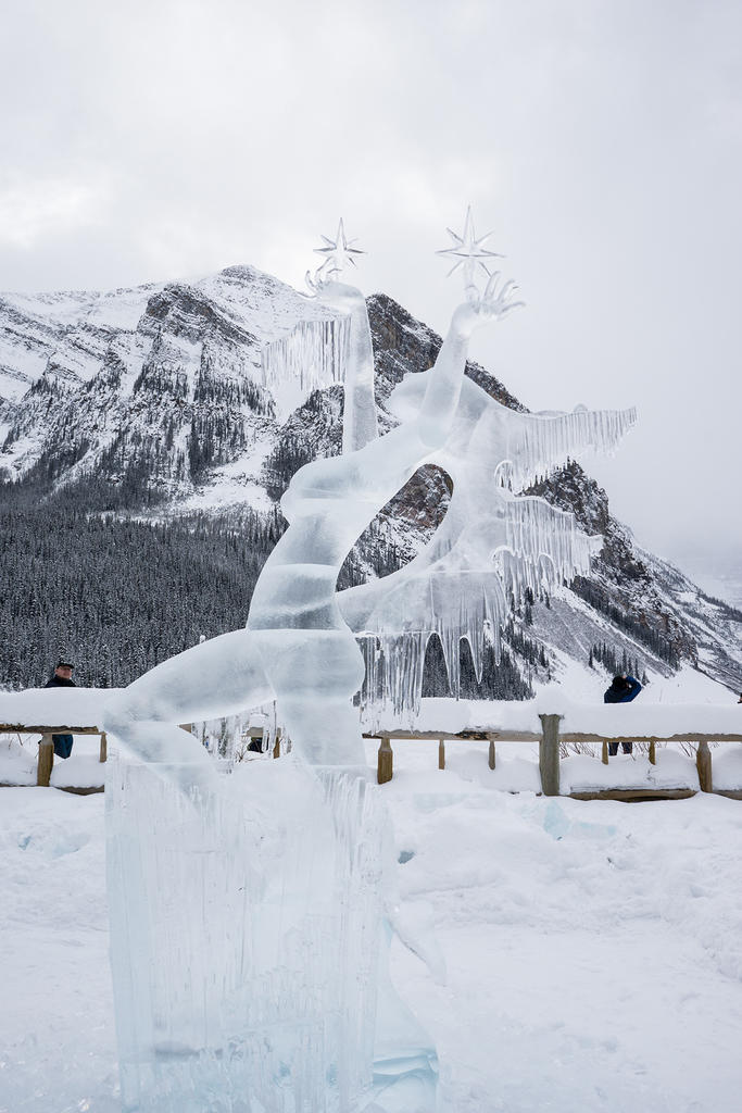 Ice sculpture