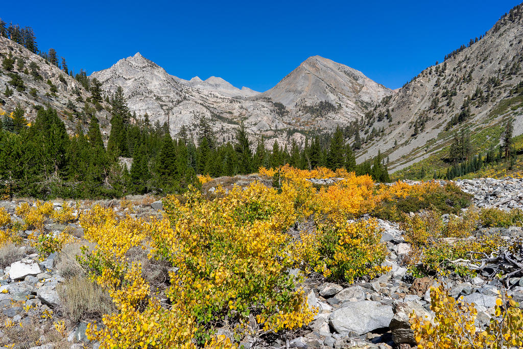 Window Peak and Pyramid Peak fall colors