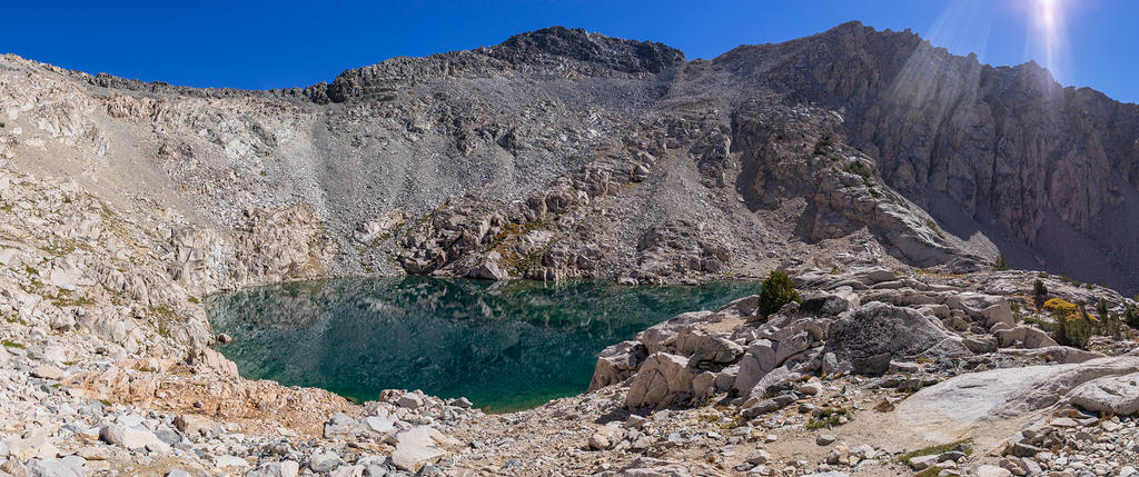 Lake just below Glenn Pass