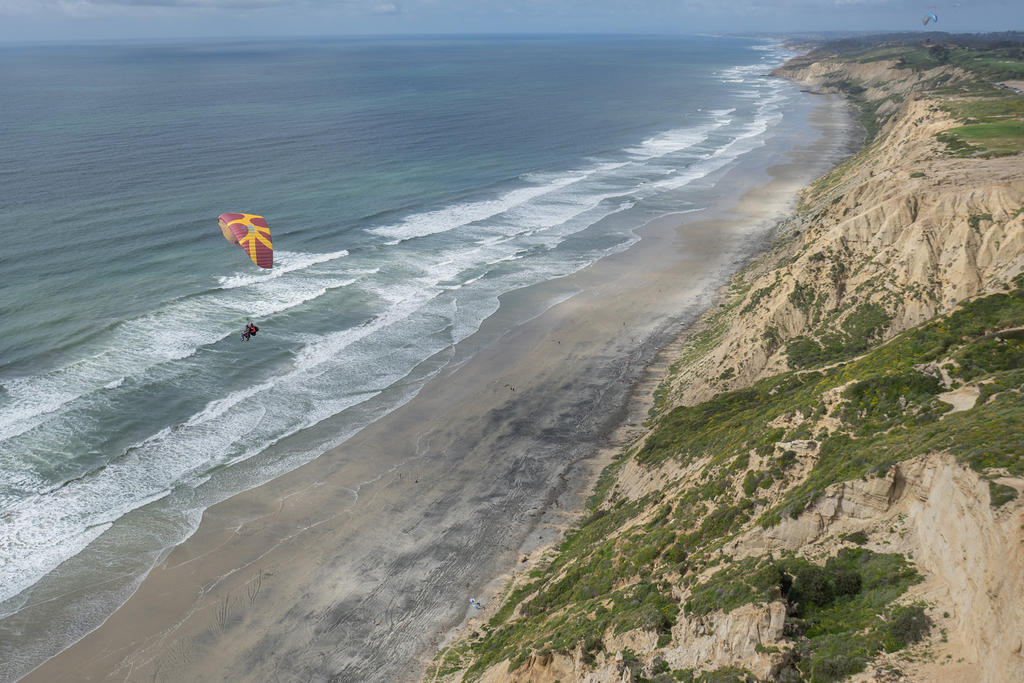 Paragliding Torrey Pines