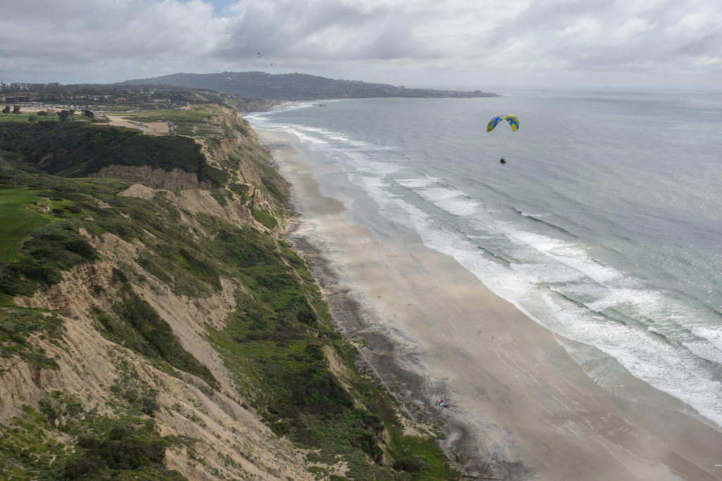 Paragliding Torrey Pines