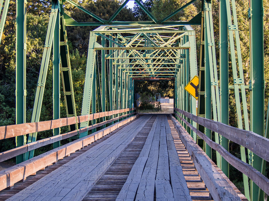 Single lane bridge