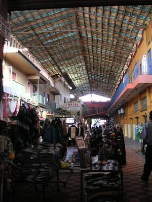 Tarp roof shopping mall off Revolucion