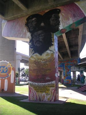 Che painting in Chicano Park