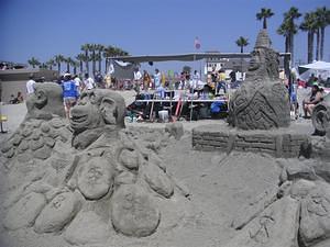 Money monkey business - sand sculpture