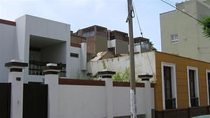 Posh houses in Barranco