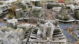 Brooklyn stonework graveyard