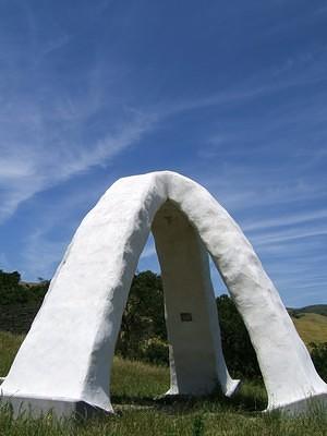 Straw tri-arch