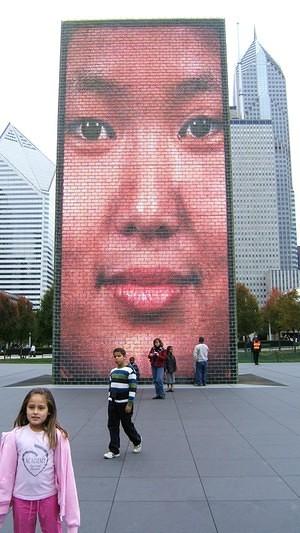 Face screens at Millenium Park