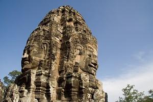 Two sides of a Bayon tower