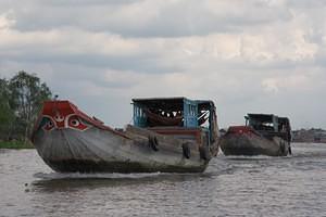 Nguyen the barge boat