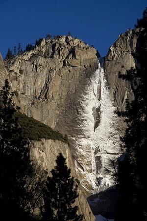 Yosemite Falls, lots of ice in the early morning