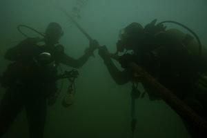 Dive buddies at safety stop