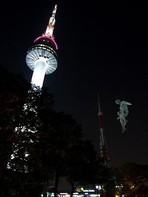 Seoul tower and floating wire men