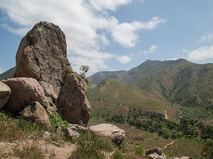 Boulders along the trail