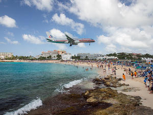 American Airlines landing at Maho beach, SXM