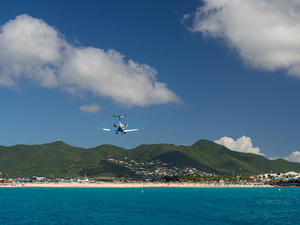 Plan landing at SXM