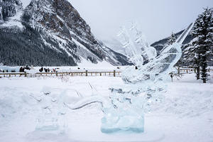 Ice painter and ship