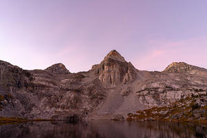 Morning colors on Painted Lady and Upper Rae Lake