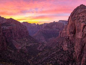 Zion's Canyon Overlook at sunset
